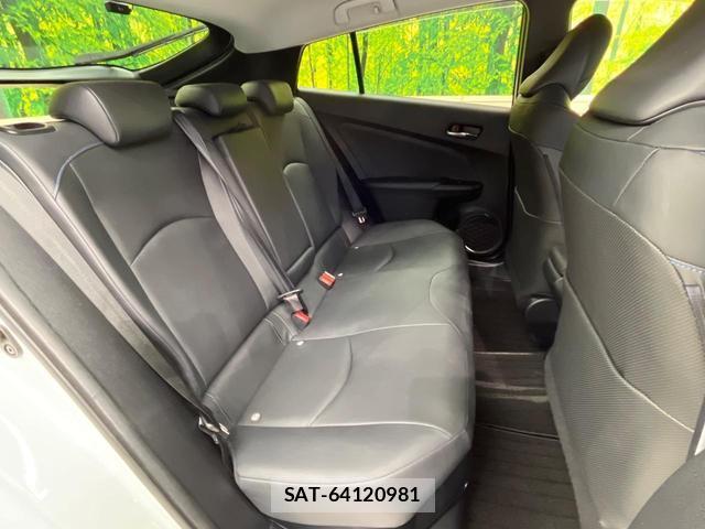 Toyota PRIUS 2016-07 8817562-8