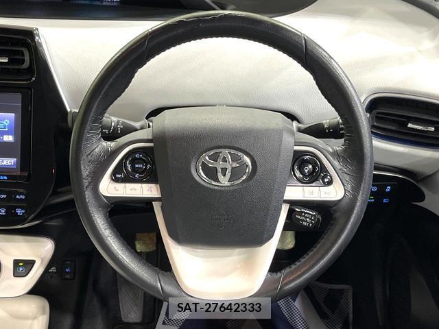 Toyota PRIUS 2016-05 8817677-11