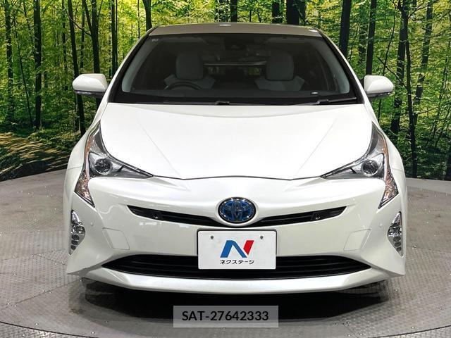 Toyota PRIUS 2016-05 8817677-14