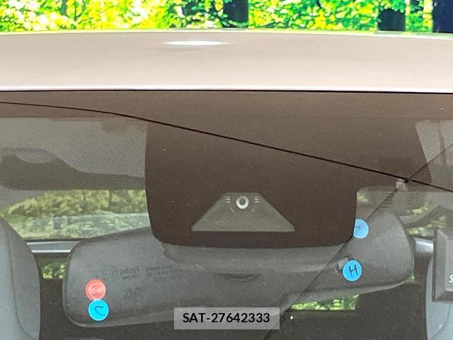 Toyota PRIUS 2016-05 8817677-4