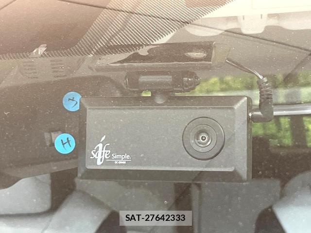Toyota PRIUS 2016-05 8817677-7