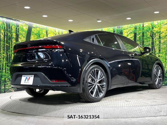 Toyota PRIUS 2025-02 8817683-16