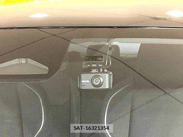 Toyota PRIUS 2025-02 8817683-5