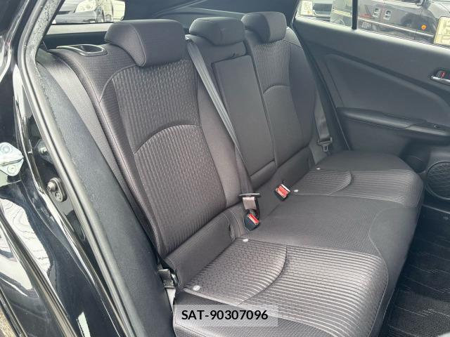 Toyota PRIUS 2017-10 8817891-9