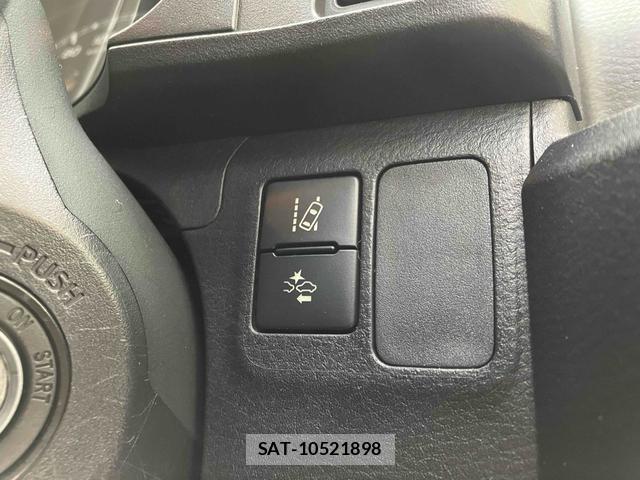 Toyota PROBOX 2020-06 8813917-19