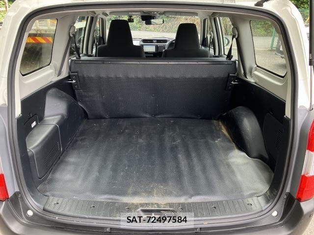 Toyota PROBOX 2021-08 8814477-6