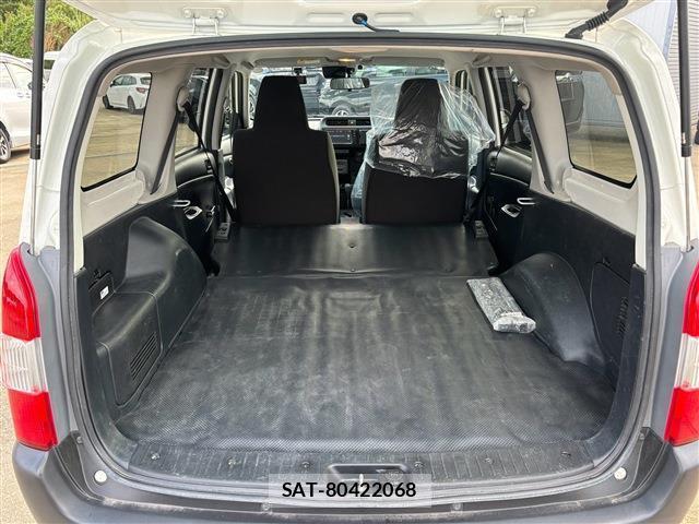 Toyota PROBOX 2023-08 8814718-7