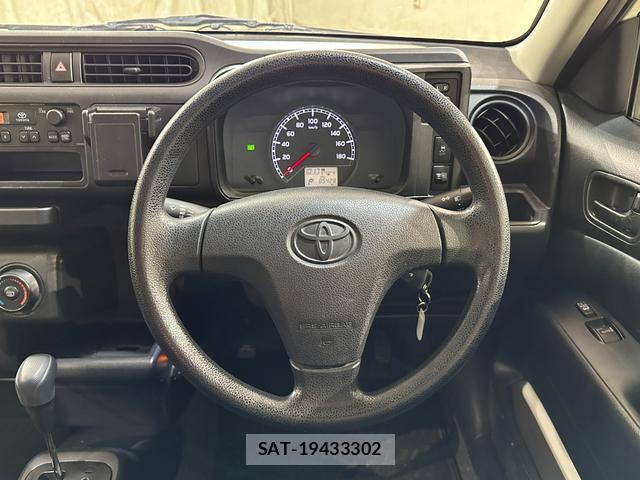 Toyota PROBOX 2016-07 8815136-7