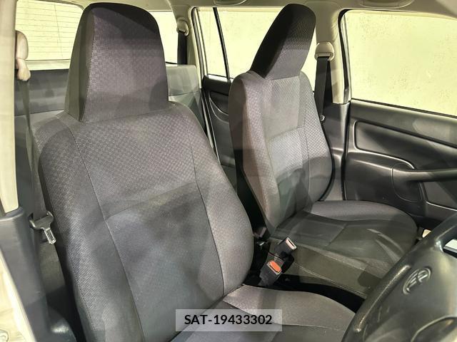 Toyota PROBOX 2016-07 8815136-9