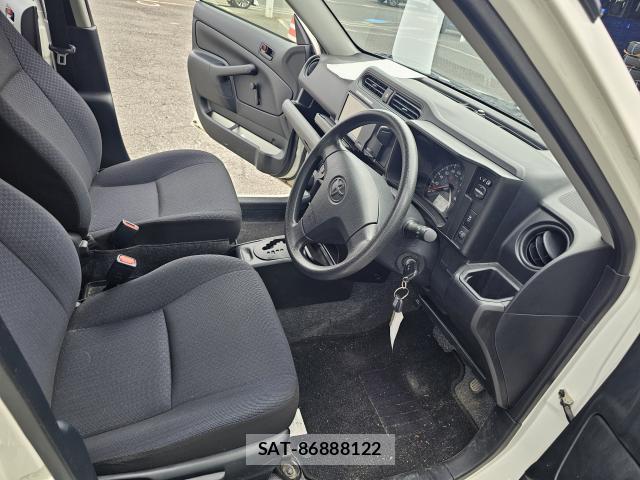 Toyota PROBOX 2021 8815813-6