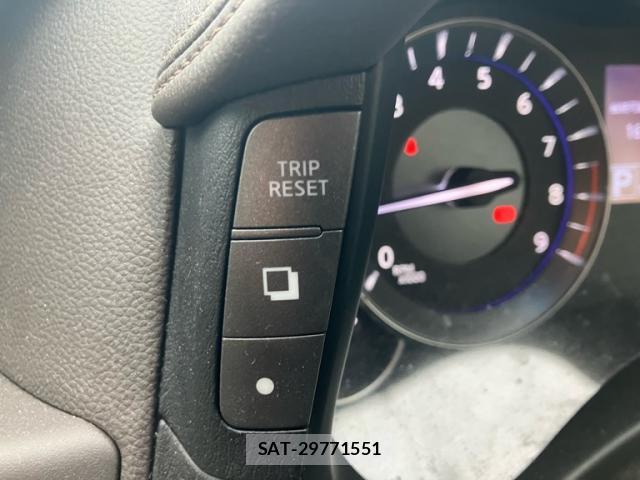 Mitsubishi PROUDIA 2012-08 8813886-18