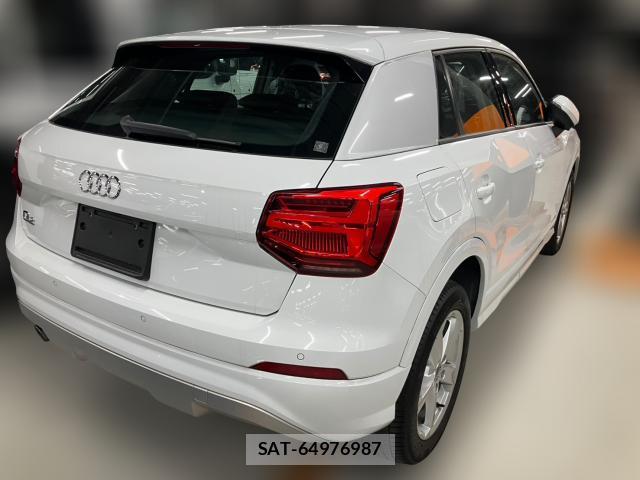 Audi Q2 2019-09 8814832-3