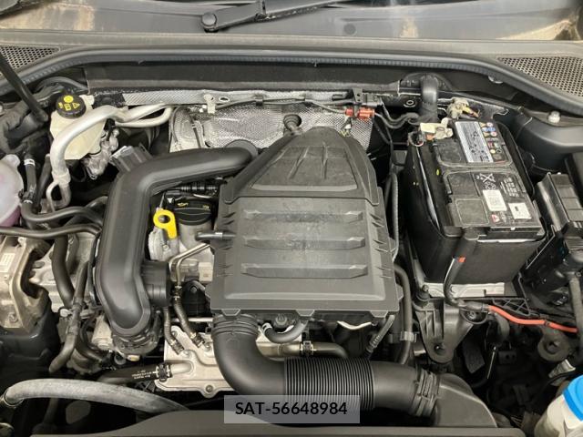 Audi Q2 2019-10 8816430-8