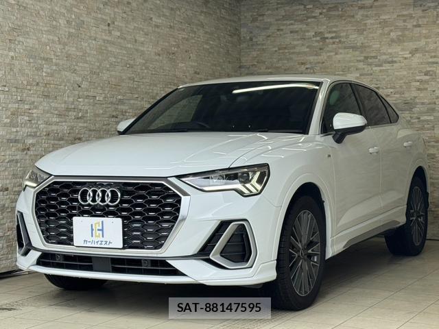 Audi Q3 2021-10 8817030-0