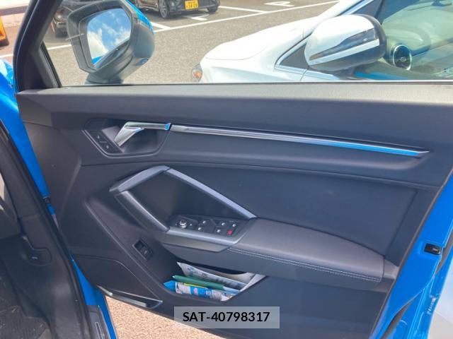 Audi Q3 2020-10 8813486-8