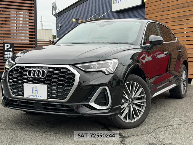 Audi Q3 2021-11 8817019-0