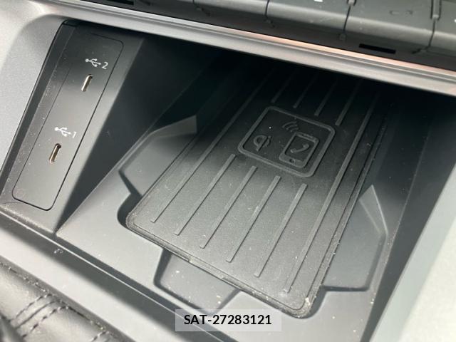 Audi Q3 2024-09 8817606-19