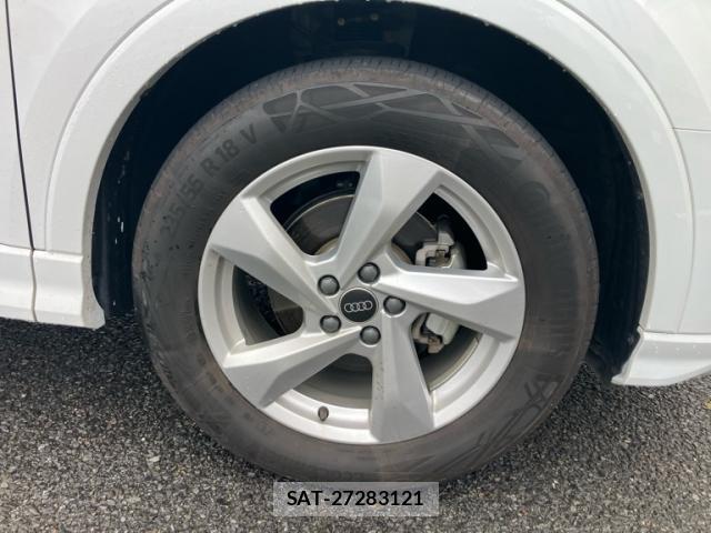 Audi Q3 2024-09 8817606-3