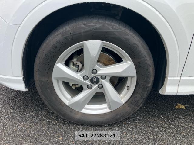 Audi Q3 2024-09 8817606-5