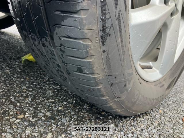Audi Q3 2024-09 8817606-8