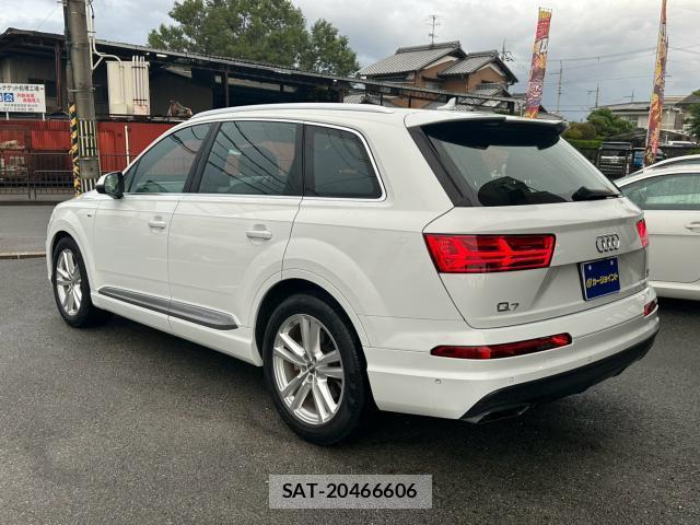 Audi Q7 2018-05 8815287-10