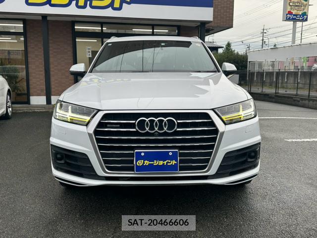 Audi Q7 2018-05 8815287-5