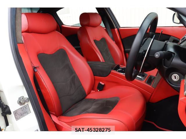 Maserati QUATTROPORTE 2010-08 8814498-4