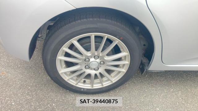 Toyota RACTIS 2011-10 8812095-3