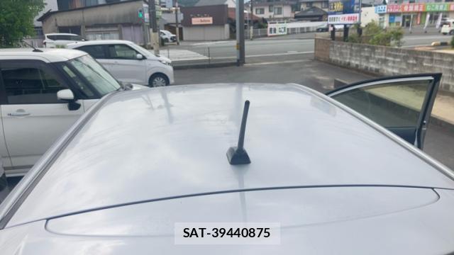 Toyota RACTIS 2011-10 8812095-4