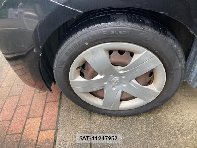 Toyota RACTIS 2010-12 8816287-6