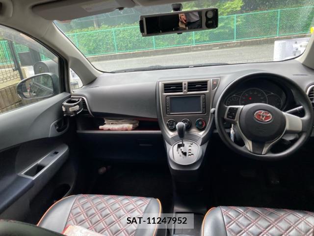 Toyota RACTIS 2010-12 8816287-9