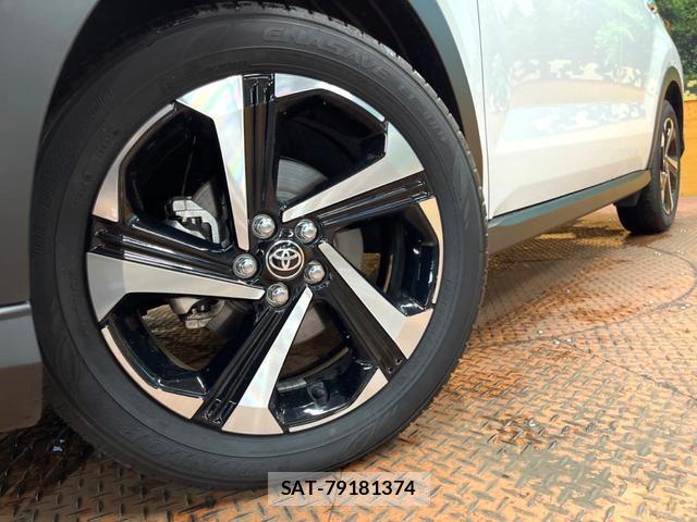 Toyota RAIZE 2025-12 8812648-12
