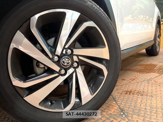 Toyota RAIZE 2025-05 8812657-12