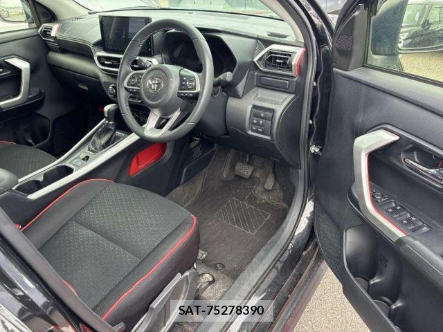 Toyota RAIZE 2024-08 8817318-3