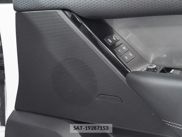 Land Rover RANGE ROVER VELAR 2019-02 8817271-3