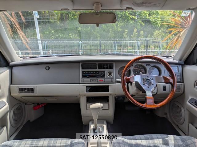 Nissan RASHEEN 1995-02 8813740-1