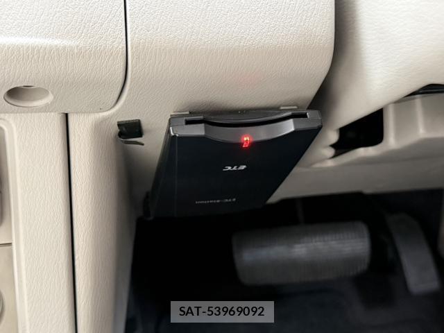 Nissan RASHEEN 1994-12 8814617-17