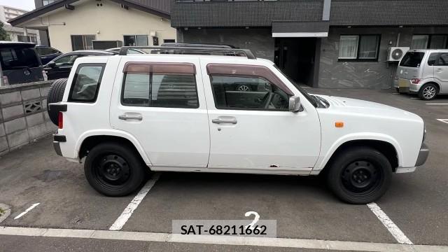 Nissan RASHEEN 1995-09 8815461-3