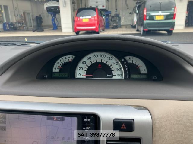 Toyota RAUM 2005-12 8813283-11