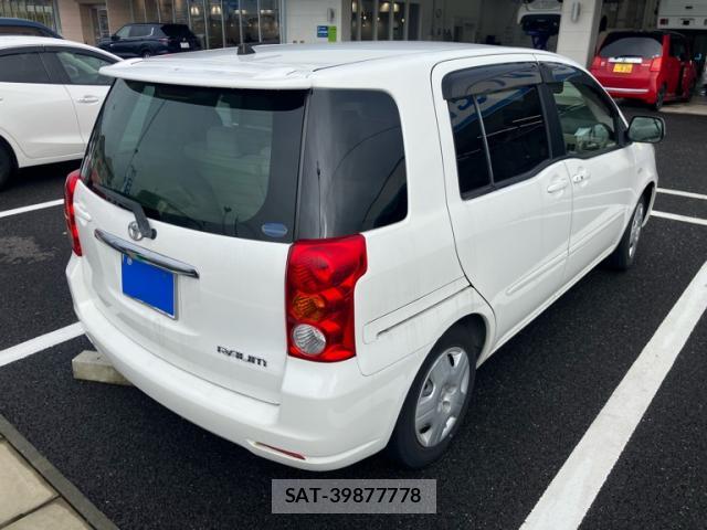 Toyota RAUM 2005-12 8813283-12