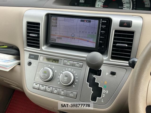 Toyota RAUM 2005-12 8813283-14