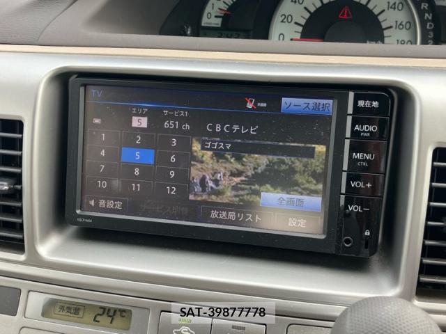 Toyota RAUM 2005-12 8813283-15