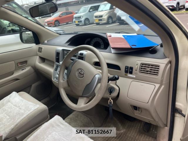 Toyota RAUM 2005-11 8813601-11