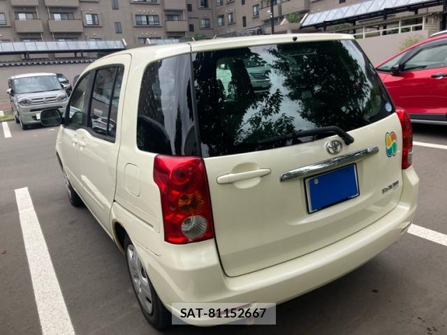Toyota RAUM 2005-11 8813601-13