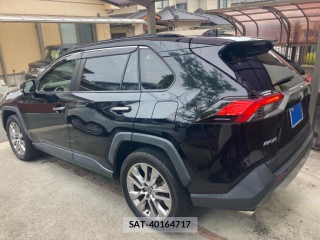 Toyota RAV4 2020-11 8812094-13