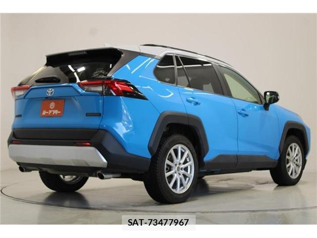 Toyota RAV4 2020-07 8812290-11