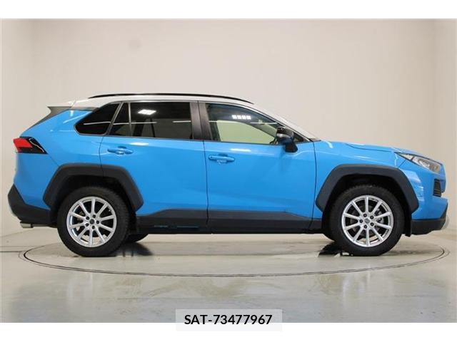 Toyota RAV4 2020-07 8812290-12