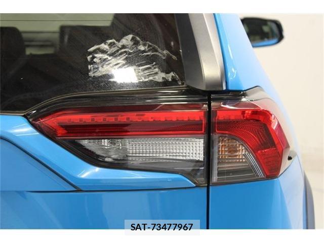 Toyota RAV4 2020-07 8812290-17