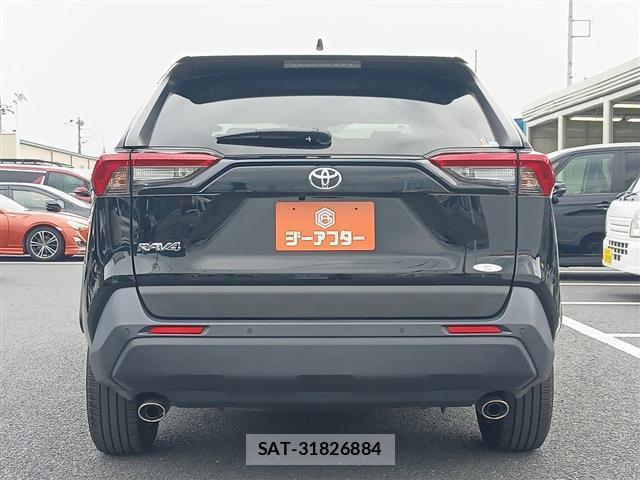 Toyota RAV4 2022-02 8812806-9