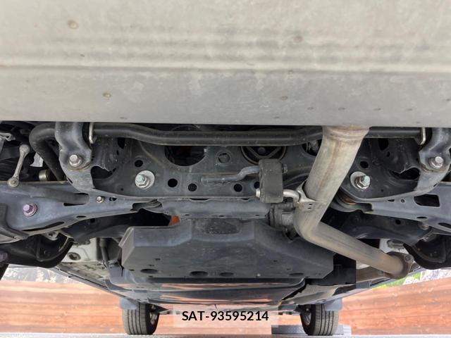 Toyota RAV4 2019-09 8812962-19